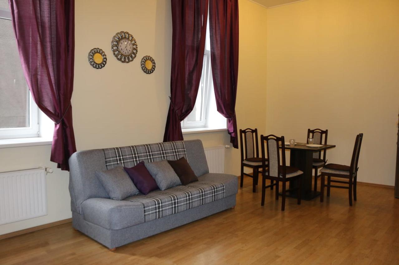 Lägenhet Raina Lux Apartment